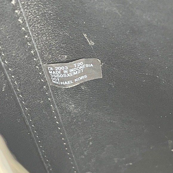 Michael Kors Eden Black Leather Bucket Bag Crossbody Adjustable Strap MK Charm - Picture 9 of 12